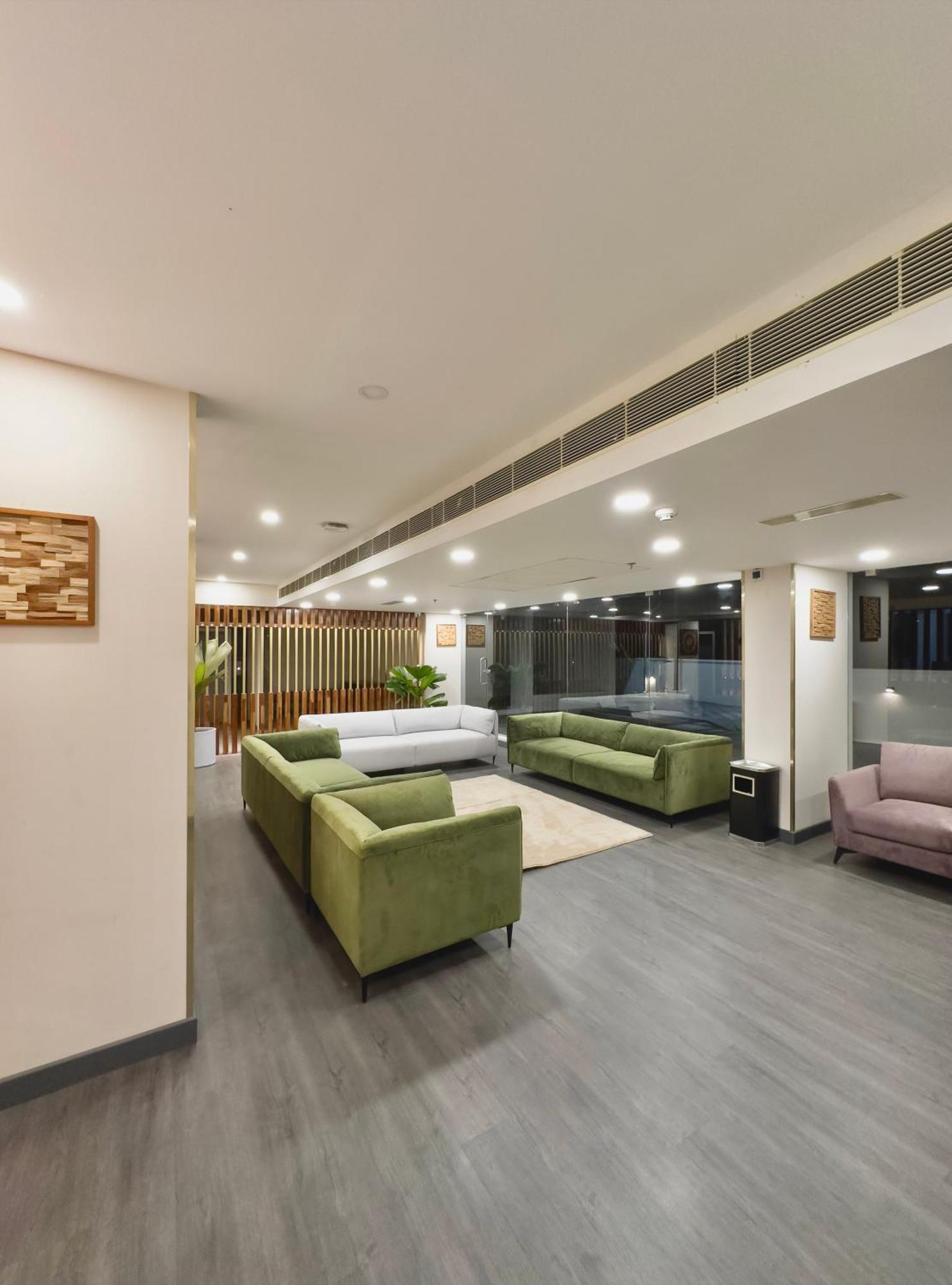 The Habitat Suites Гуруваюр Экстерьер фото