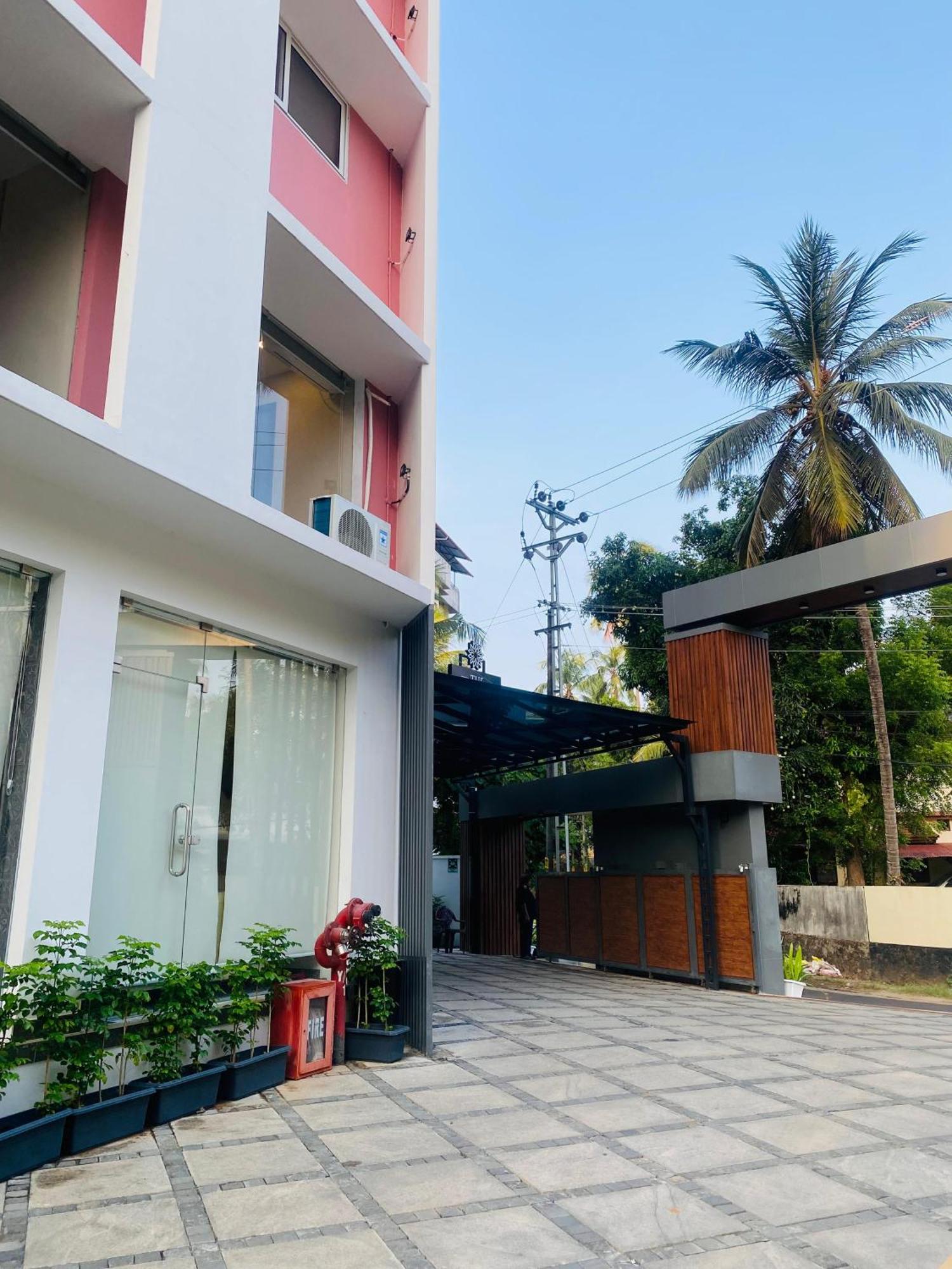 The Habitat Suites Гуруваюр Экстерьер фото