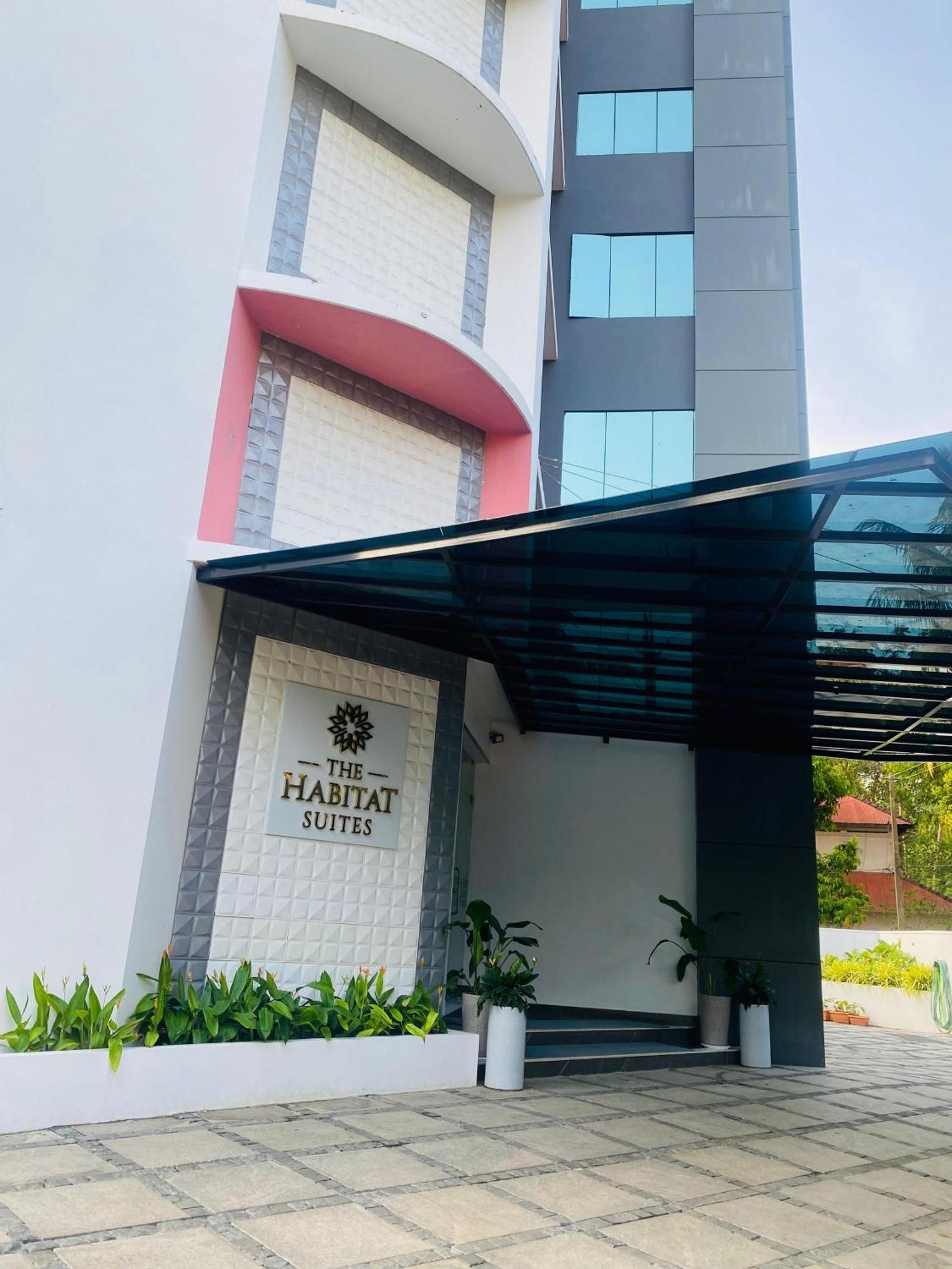 The Habitat Suites Гуруваюр Экстерьер фото