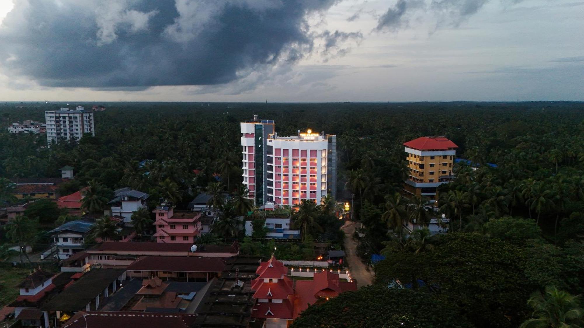 The Habitat Suites Гуруваюр Экстерьер фото